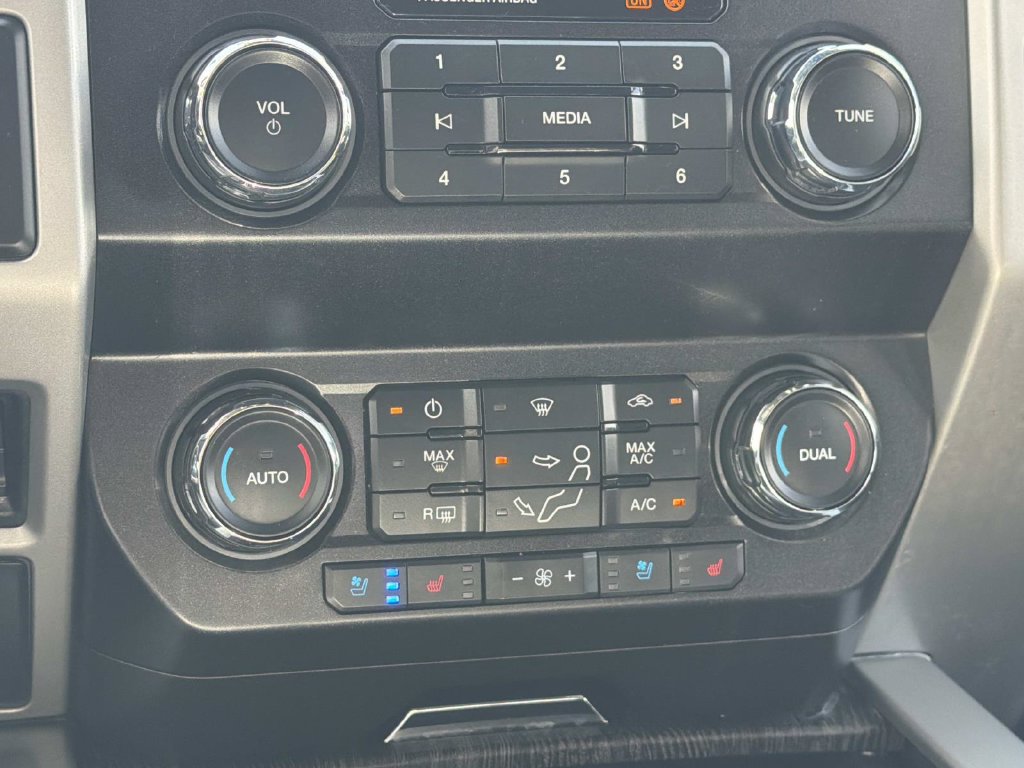 Certified 2021 Ford F250 Lariat w/ Lariat Value Package AWD/4WD image 16