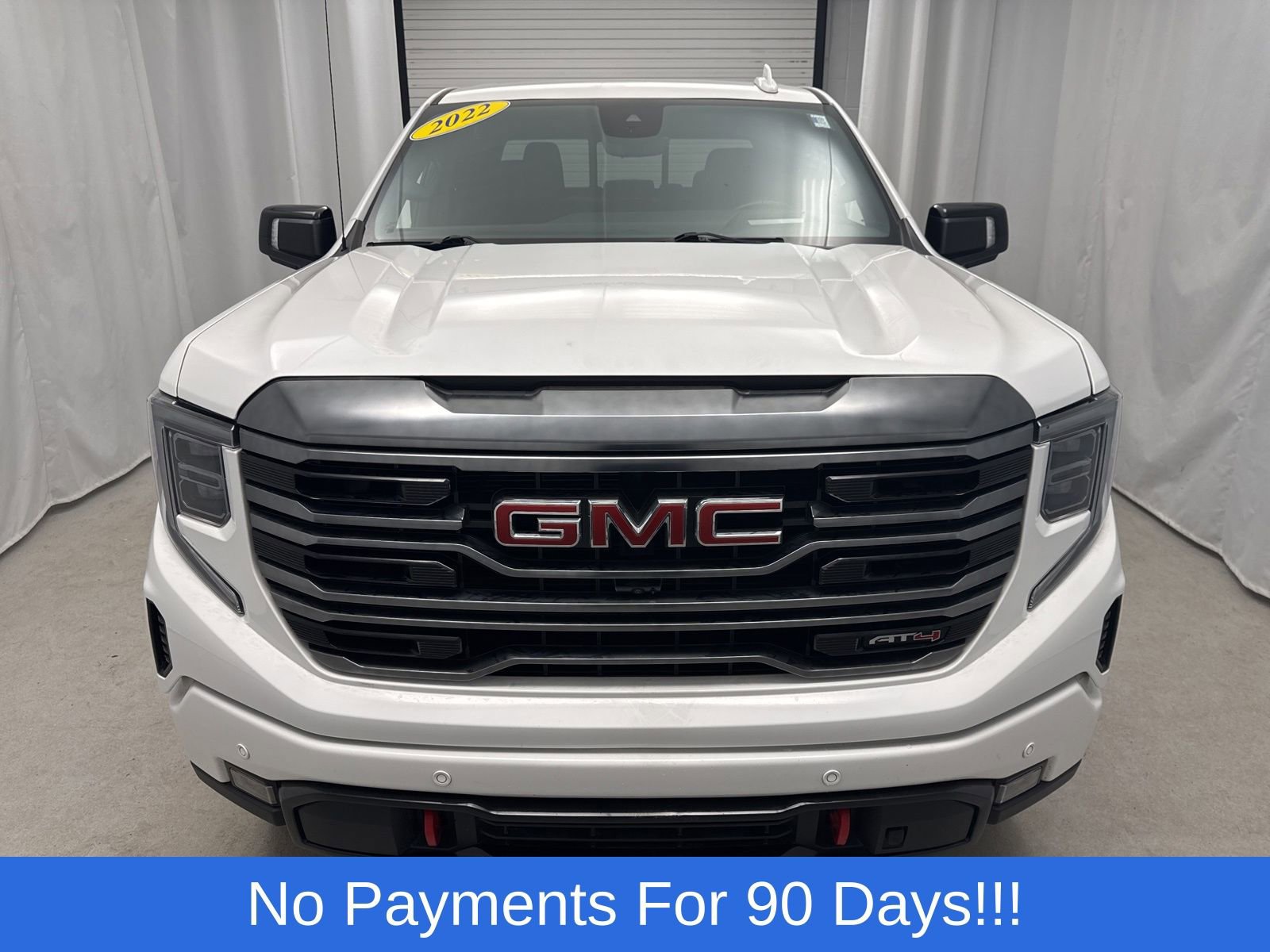 Used 2022 GMC Sierra 1500 AT4 w/ Technology Package AWD/4WD image 9