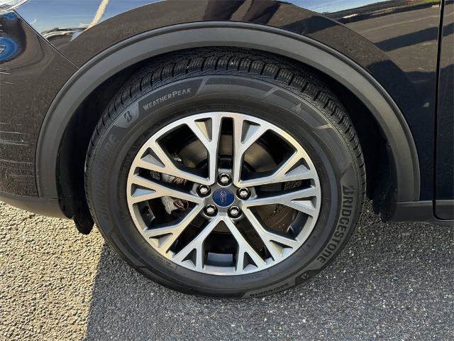 Certified 2022 Ford Escape SEL w/ Technology Package image 11