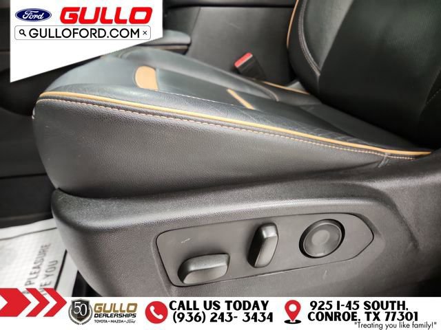 Used 2021 GMC Yukon AT4 w/ Technology Package image 22