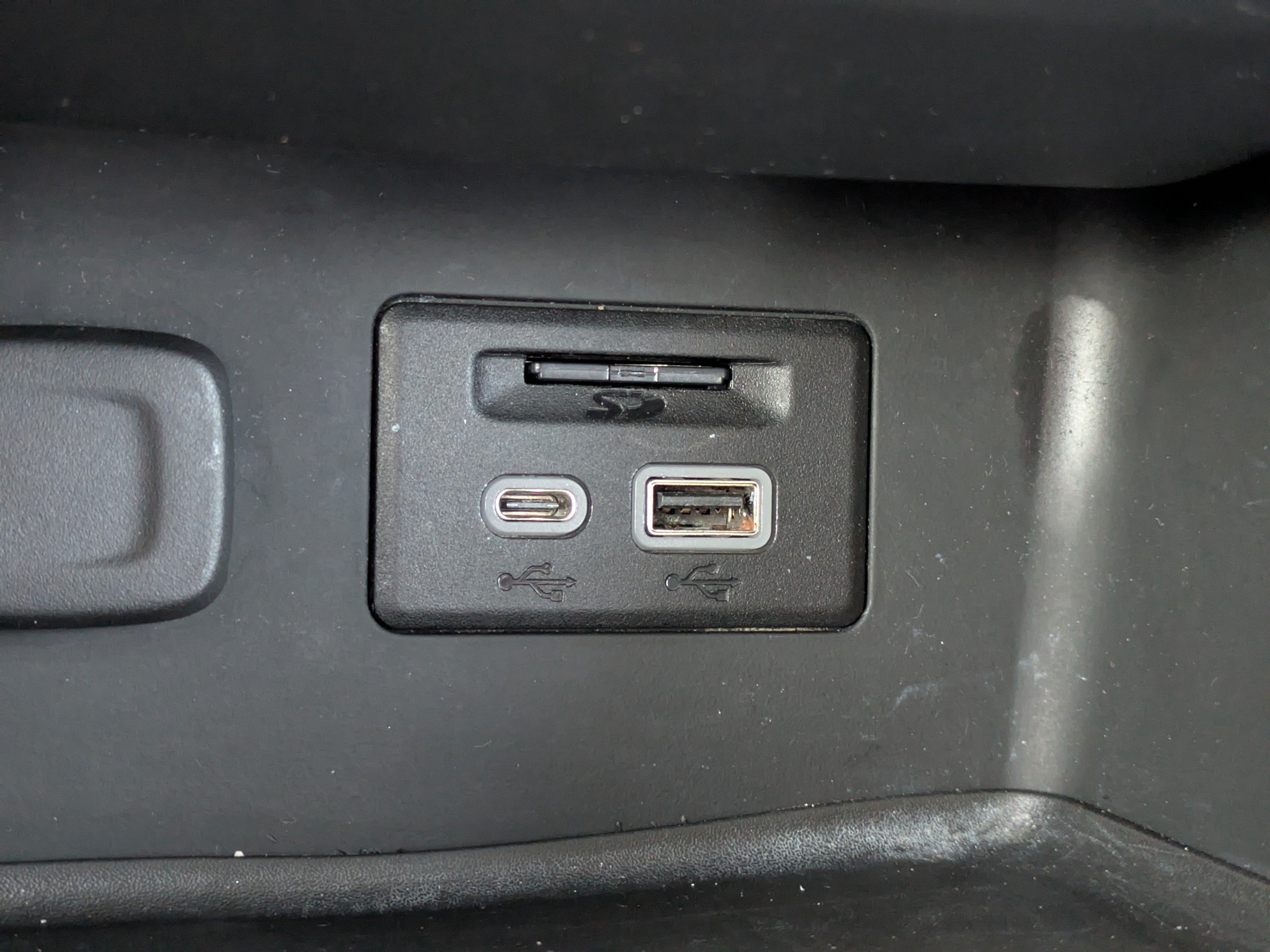 Used 2023 GMC Acadia SLT FWD image 26
