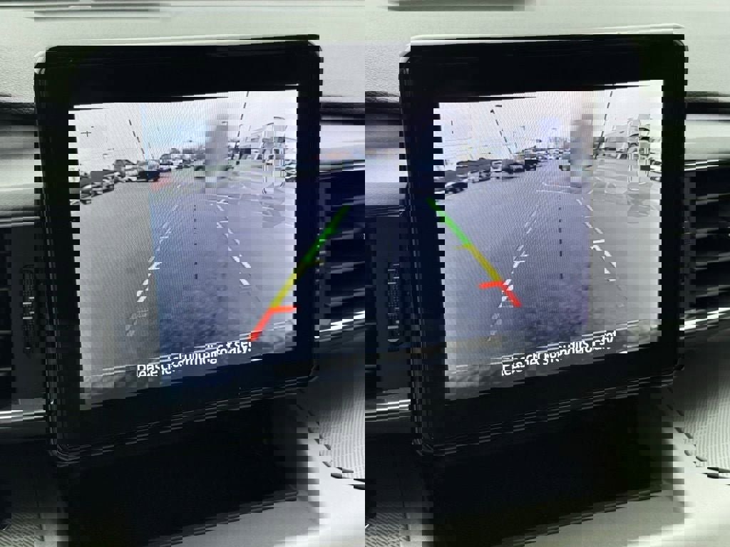 Certified 2022 Ford Explorer XLT w/ Equipment Group 202A image 26