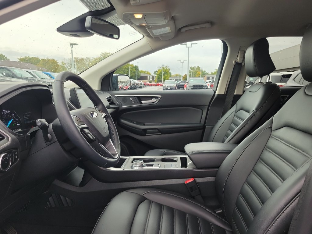 Certified 2024 Ford Edge SEL w/ Convenience Package AWD/4WD image 18