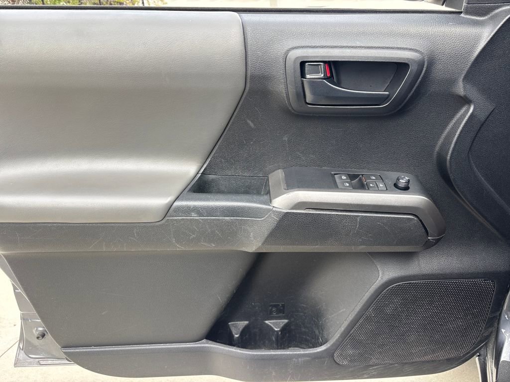 Used 2021 Toyota Tacoma SR5 image 15