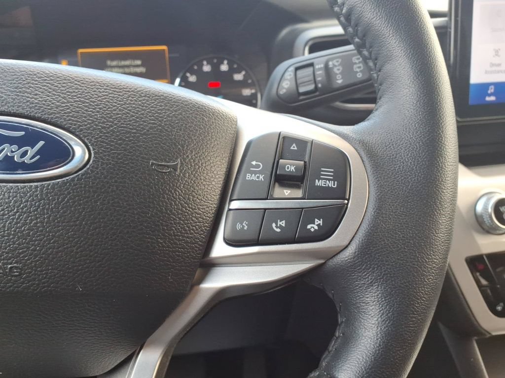 Certified 2024 Ford Explorer XLT w/ Equipment Group 202A AWD/4WD image 18