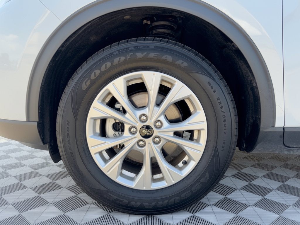 Certified 2025 Ford Escape Active AWD/4WD image 13