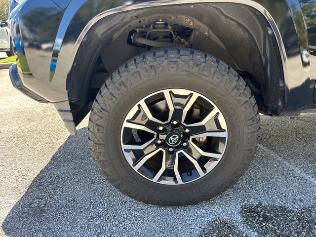 Used 2021 Toyota Tacoma SR5 RWD image 28