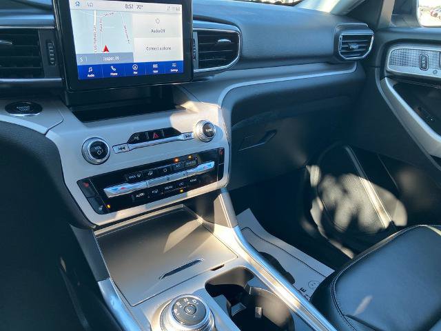 Certified 2024 Ford Explorer XLT w/ Equipment Group 202A AWD/4WD image 30