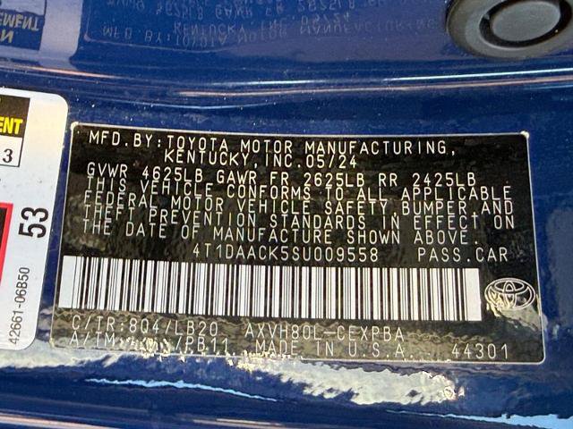 Used 2025 Toyota Camry XSE FWD image 28