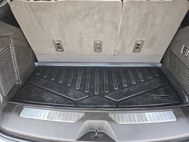 Used 2021 Chevrolet Tahoe Z71 w/ Luxury Package AWD/4WD image 31