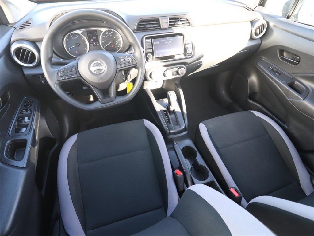 Used 2025 Nissan Versa S w/ Trunk Package image 10