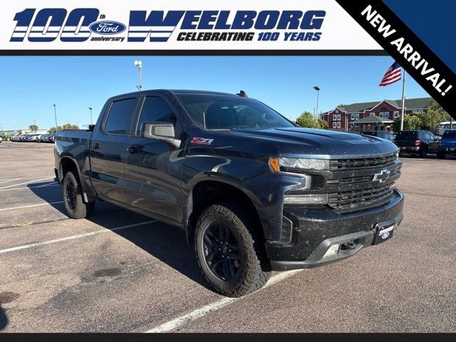 Used 2021 Chevrolet Silverado 1500 LT Trail Boss w/ Convenience Package II AWD/4WD image 3