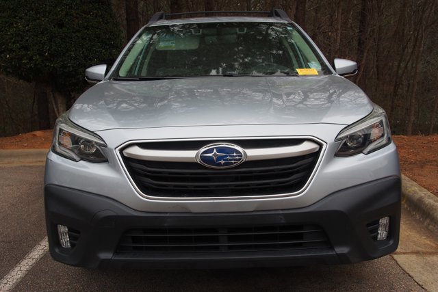 Used 2022 Subaru Outback Premium image 8