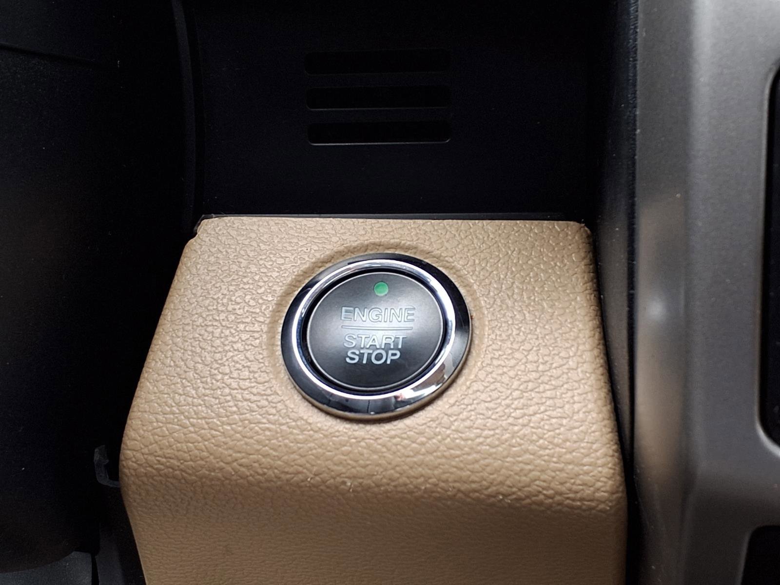 Certified 2017 Ford F150 Lariat image 14