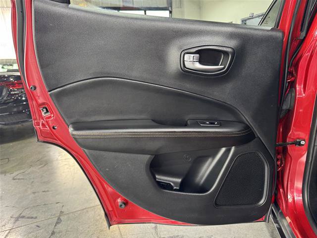 Used 2019 Jeep Compass Limited w/ Safety & Security Group AWD/4WD image 30