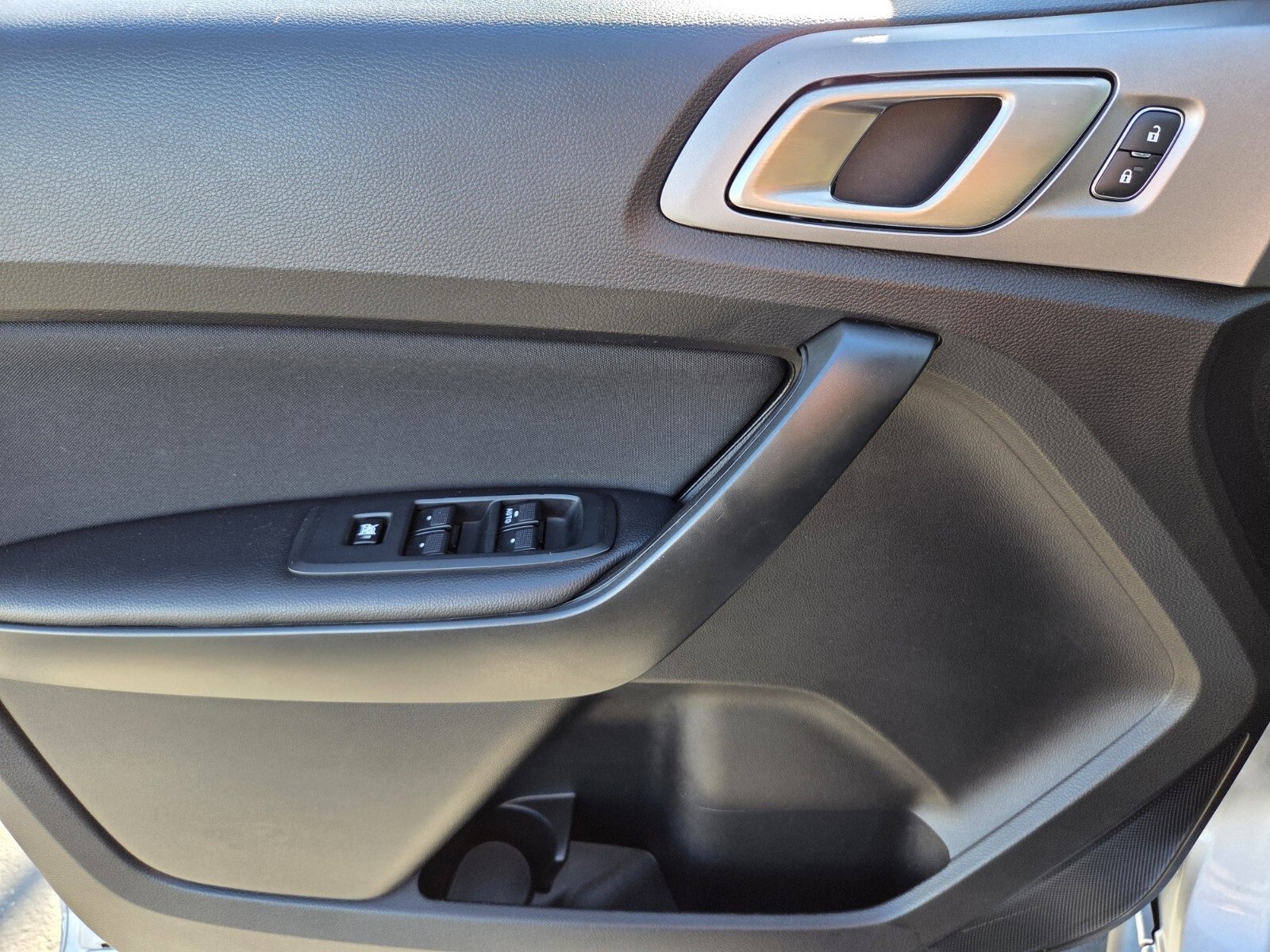 Certified 2020 Ford Ranger XLT w/ Equipment Group 301A Mid image 17