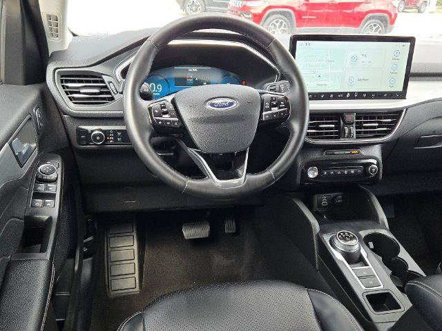 Certified 2024 Ford Escape Platinum AWD/4WD image 16