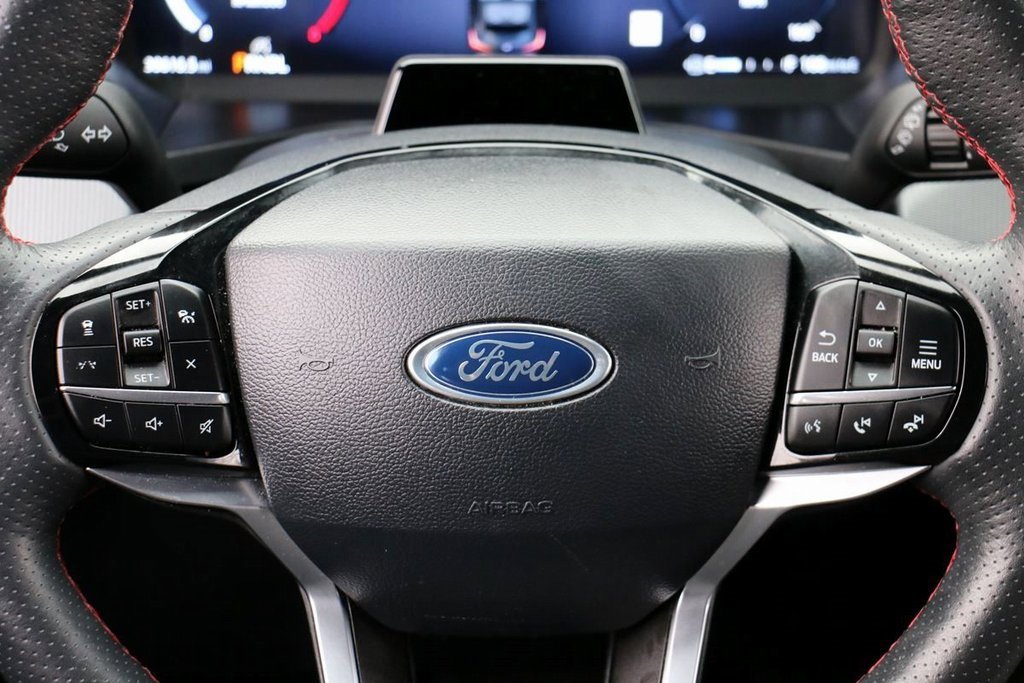 Certified 2025 Ford Explorer ST-Line image 27