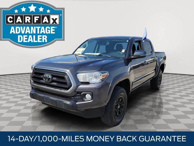 Used 2022 Toyota Tacoma SR5 w/ Technology Package RWD image 3