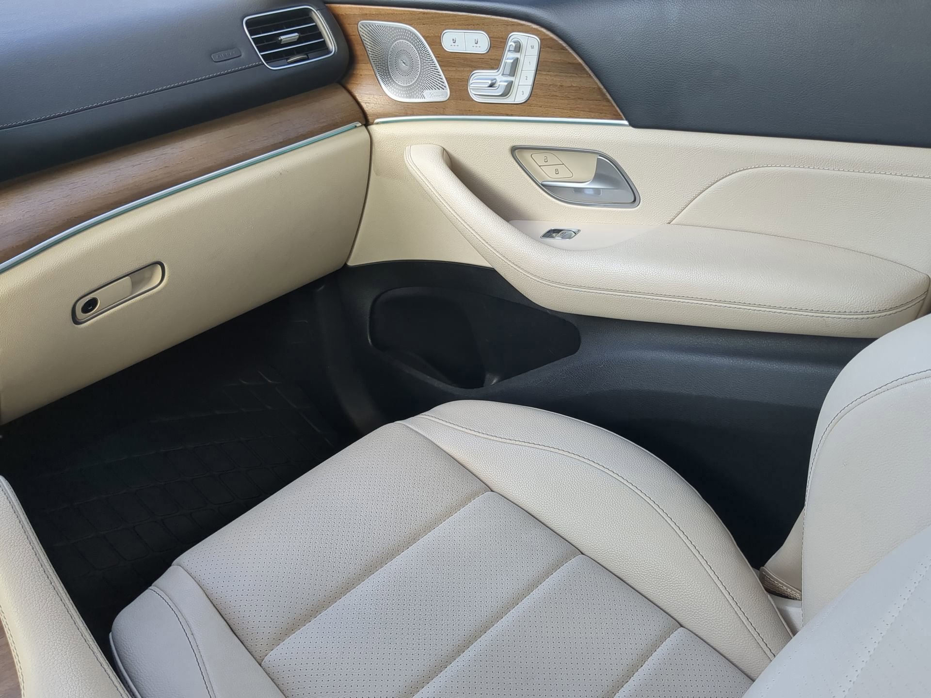 Used 2023 Mercedes-Benz GLS 450 GLS 450 image 46