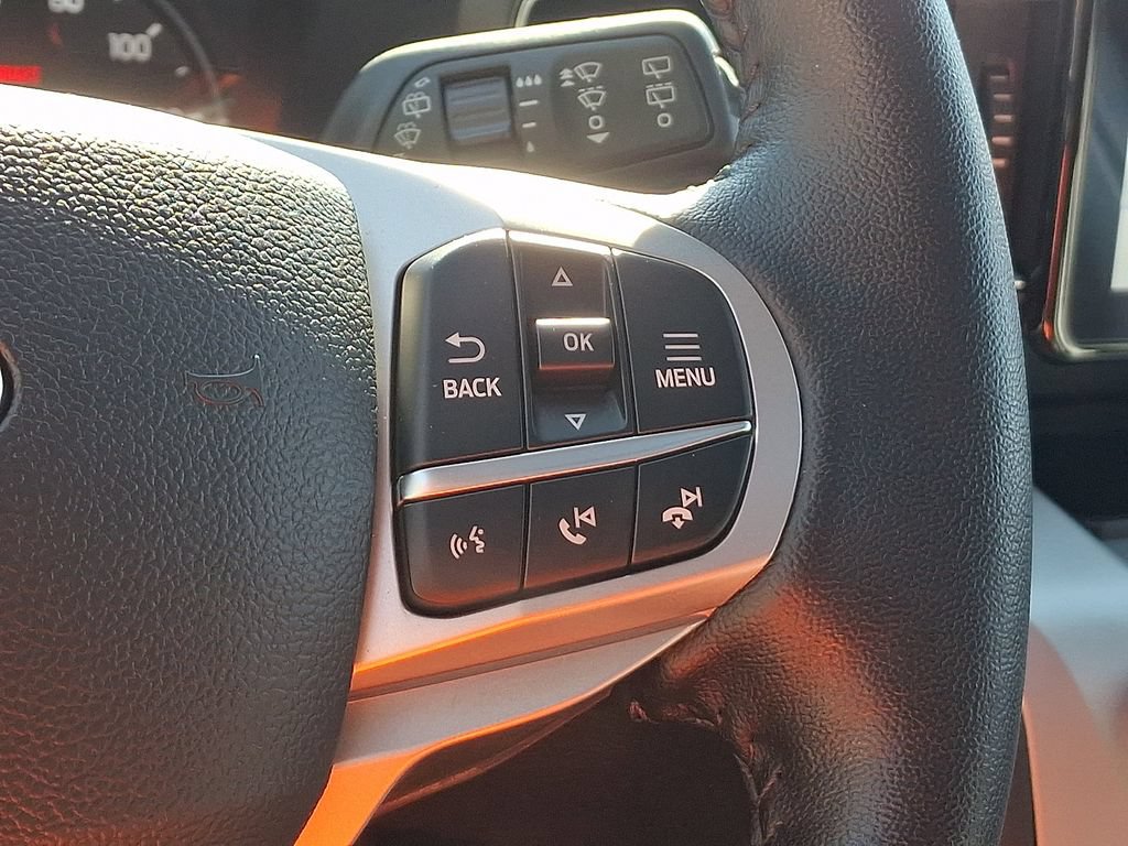 Certified 2023 Ford Explorer XLT w/ Equipment Group 202A AWD/4WD image 25