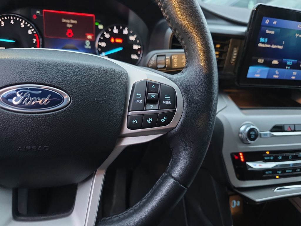 Certified 2024 Ford Explorer XLT image 23
