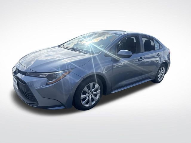 Used 2023 Toyota Corolla LE image 2