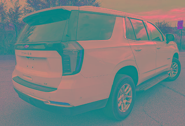 Used 2025 Chevrolet Tahoe LT w/ Comfort Package image 3