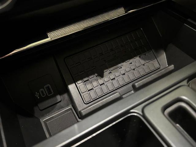 Certified 2025 Ford F150 Platinum w/ Equipment Group 702A High image 31