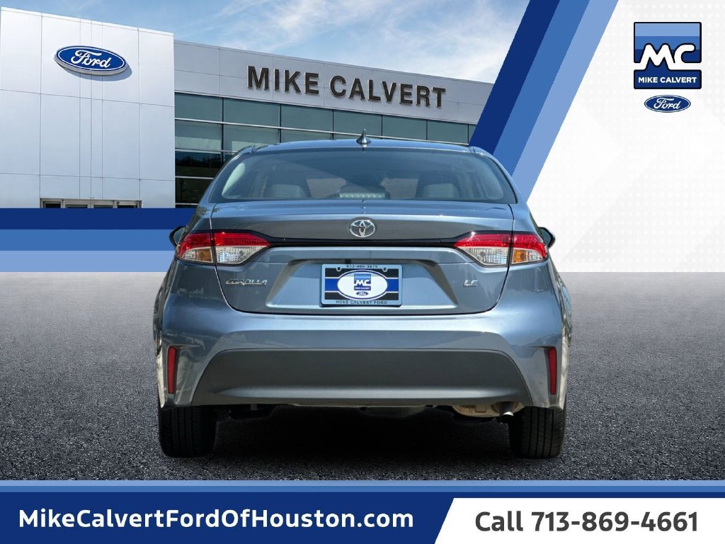 Used 2025 Toyota Corolla LE FWD image 4