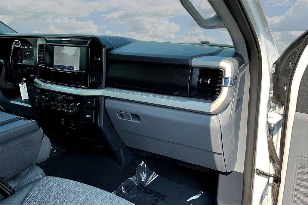Certified 2025 Ford F250 XLT AWD/4WD image 29