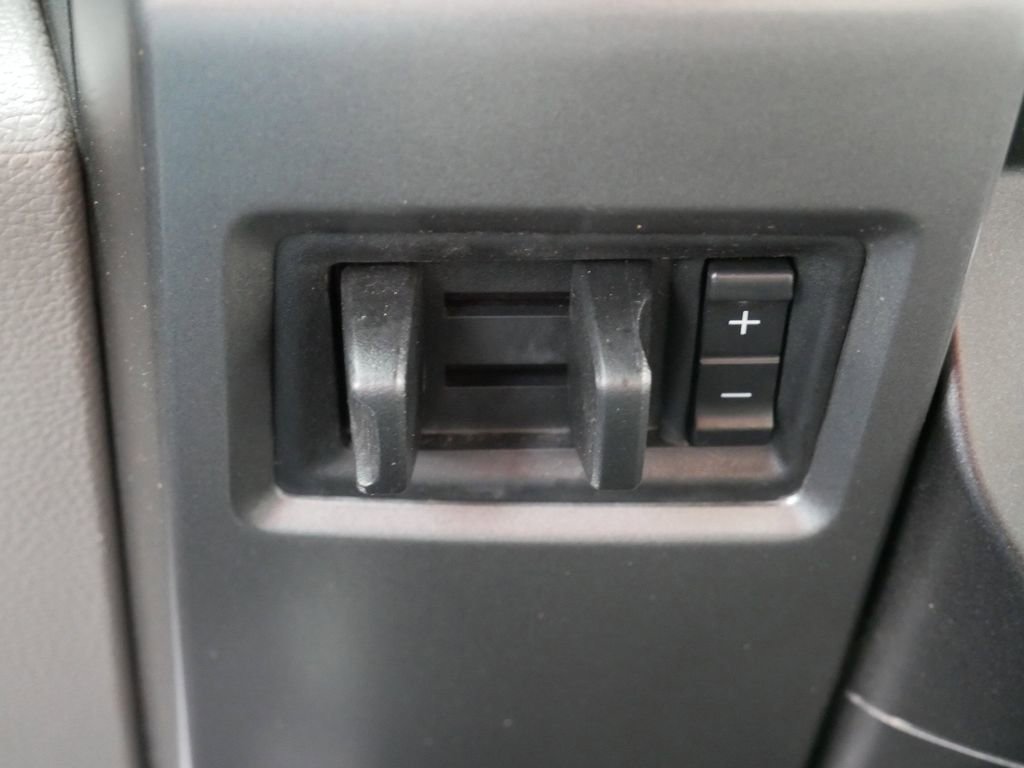 Certified 2020 Ford F350 XLT AWD/4WD image 24