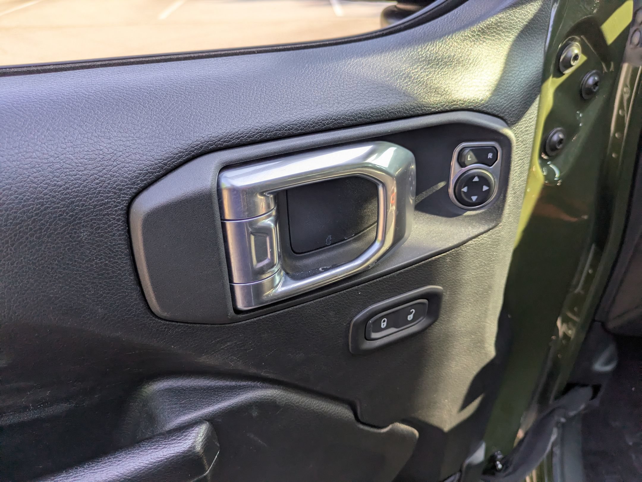 Used 2021 Jeep Gladiator Sport AWD/4WD image 16