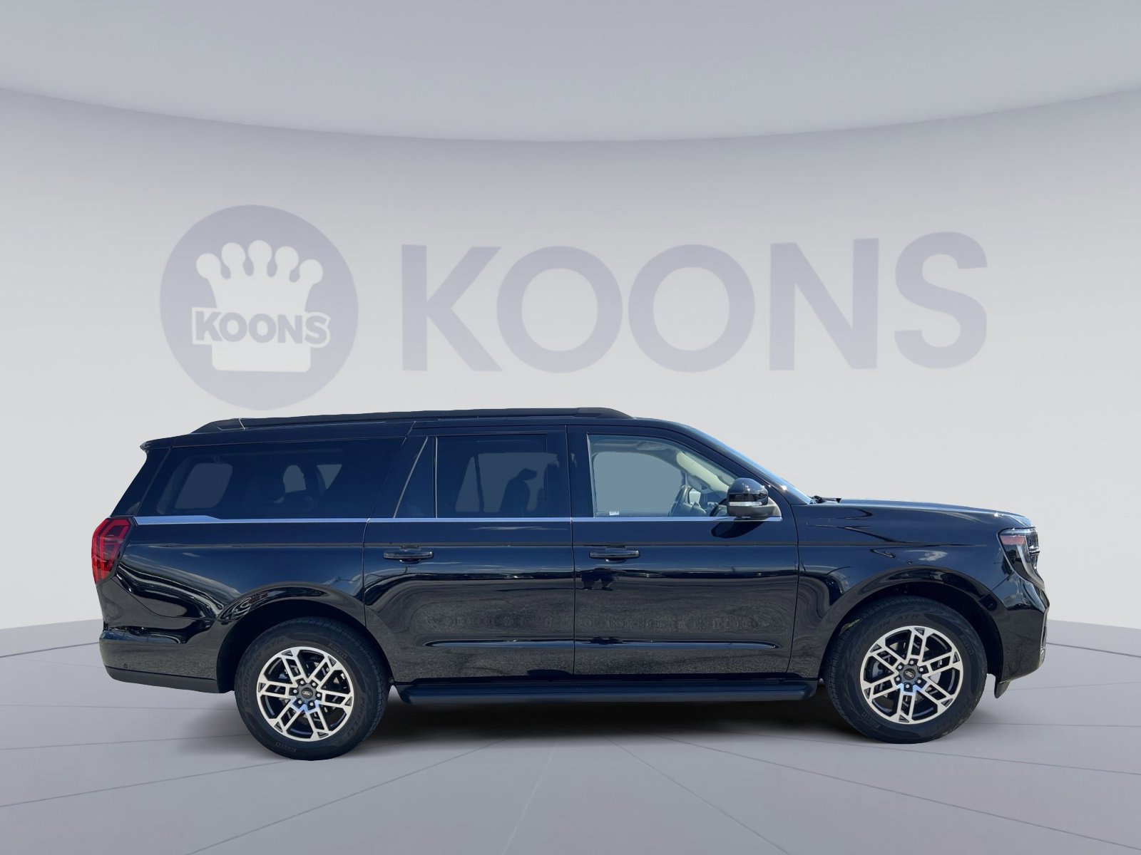 Certified 2025 Ford Expedition Max Active AWD/4WD image 4