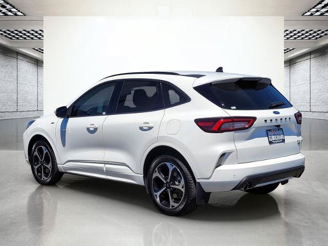 Certified 2023 Ford Escape ST-Line Elite AWD/4WD image 9