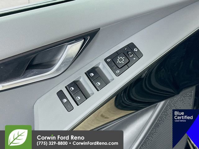 Used 2024 Kia Niro EX Touring image 22