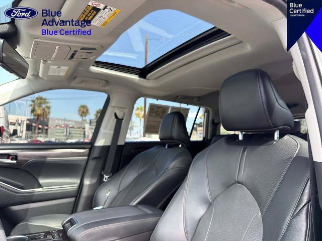 Used 2021 Toyota Highlander Limited FWD image 20