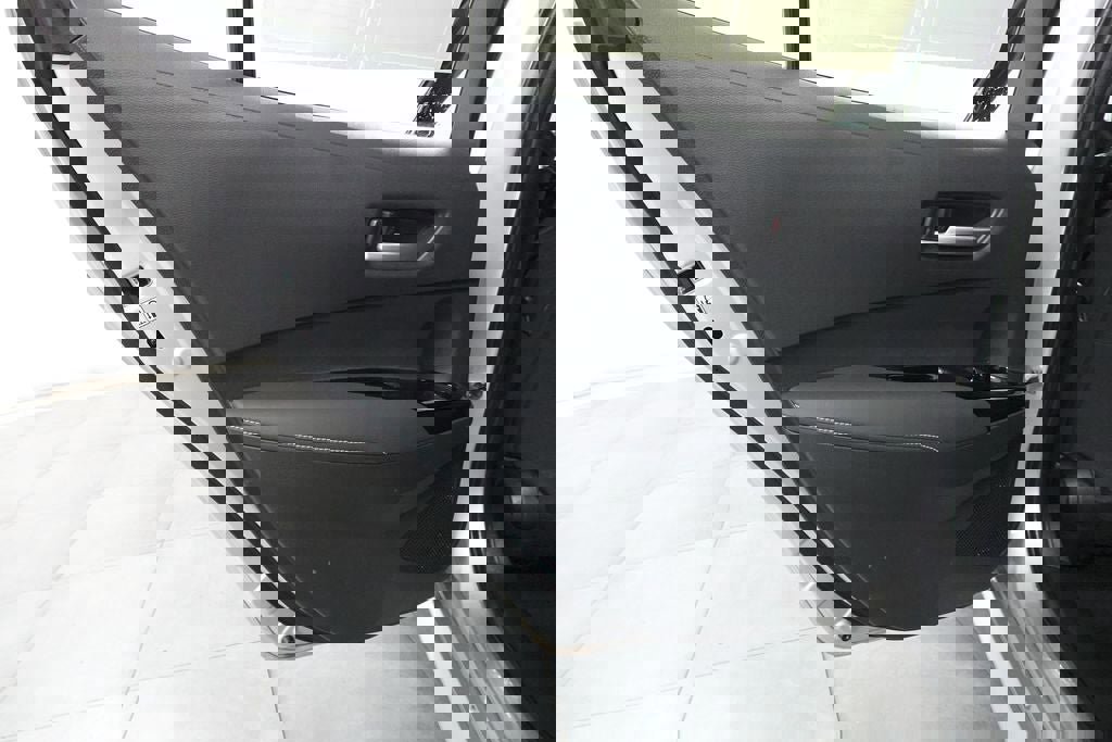 Used 2022 Toyota Corolla SE image 23