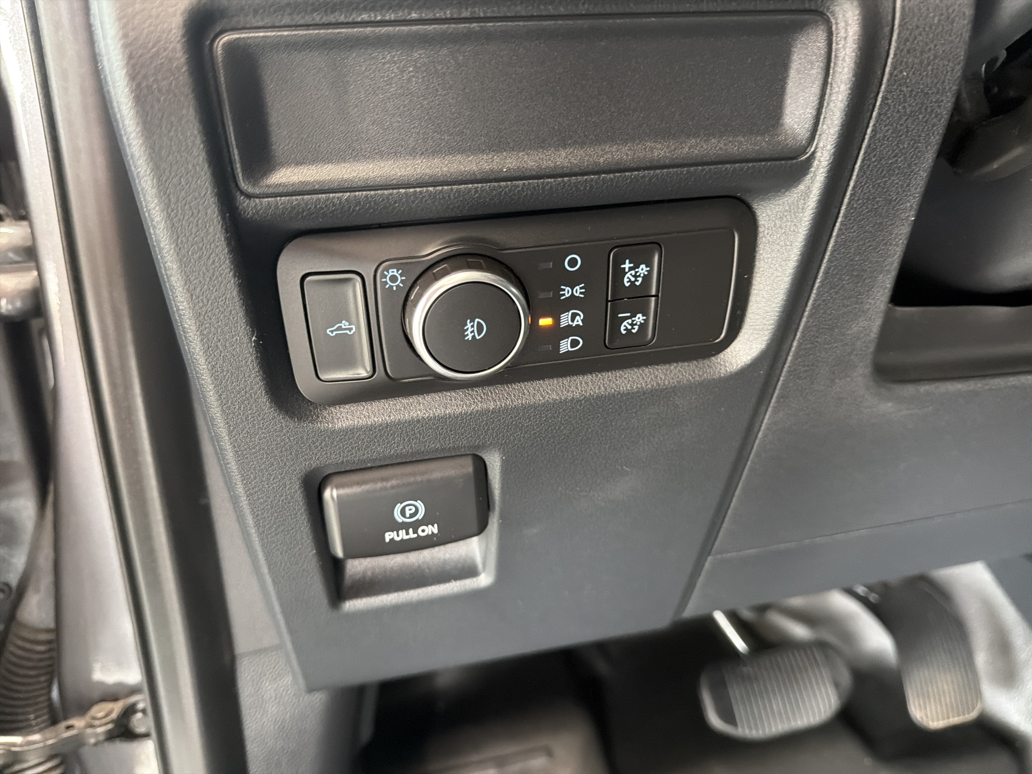 Certified 2021 Ford F150 XL w/ STX Appearance Package AWD/4WD image 37