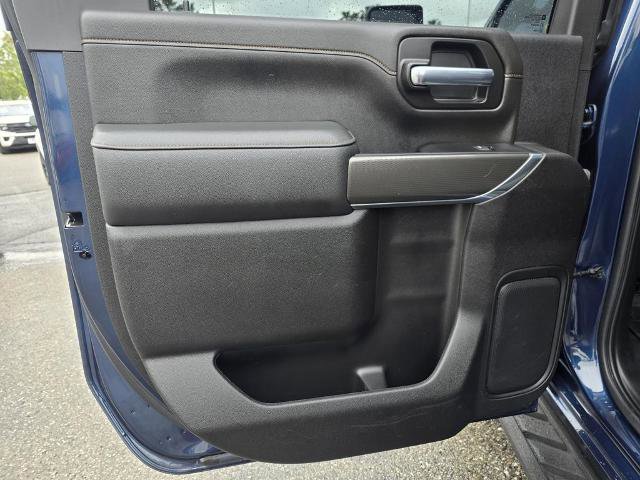 Used 2022 GMC Sierra 2500 AT4 w/ AT4 Premium Plus Package AWD/4WD image 23