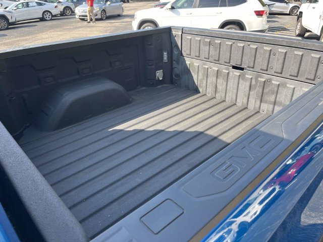 Used 2023 GMC Sierra 1500 AT4 w/ AT4 Premium Package AWD/4WD image 12