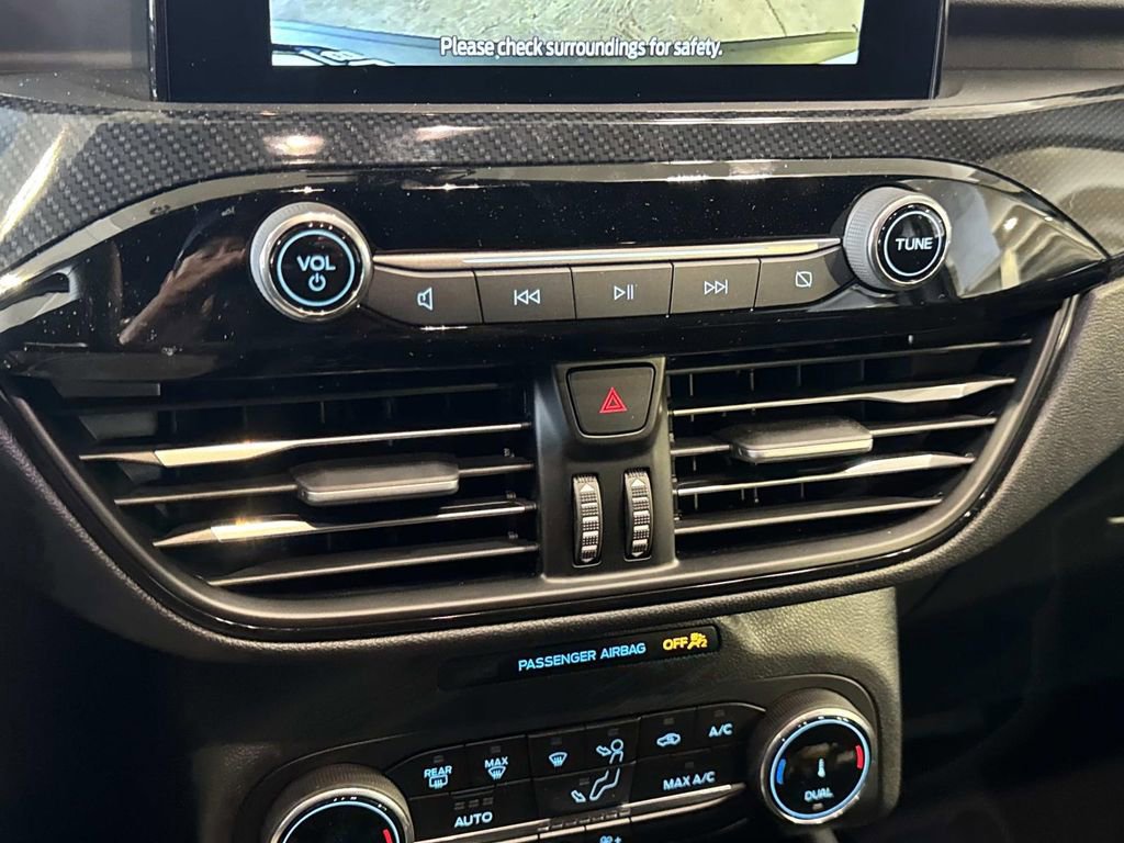 Certified 2025 Ford Escape ST-Line image 28