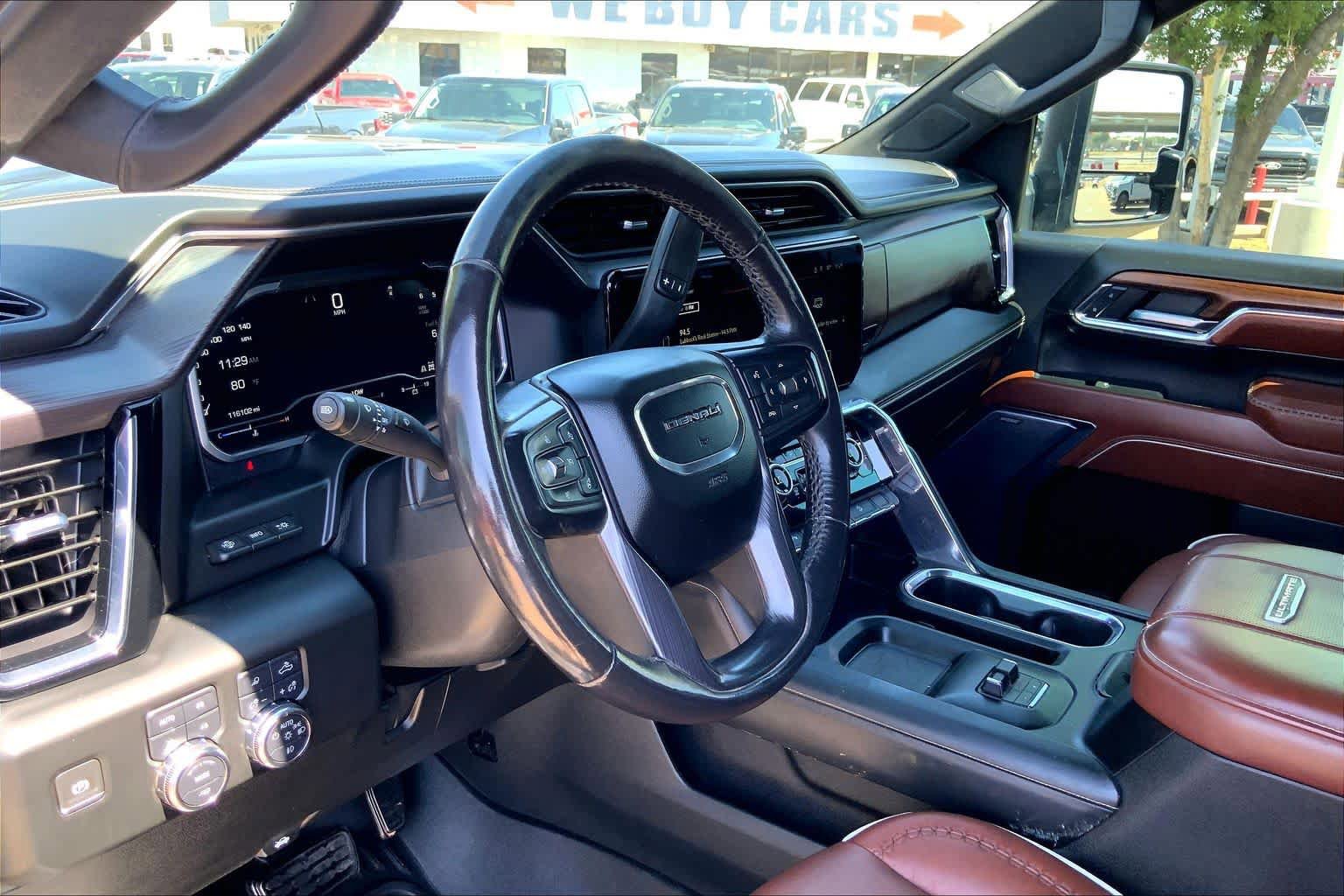 Used 2024 GMC Sierra 2500 Denali Ultimate AWD/4WD image 18