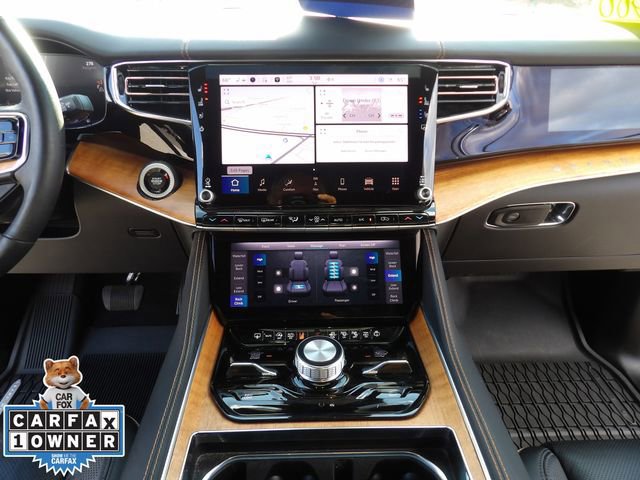 Used 2023 Jeep Grand Wagoneer Series III image 19