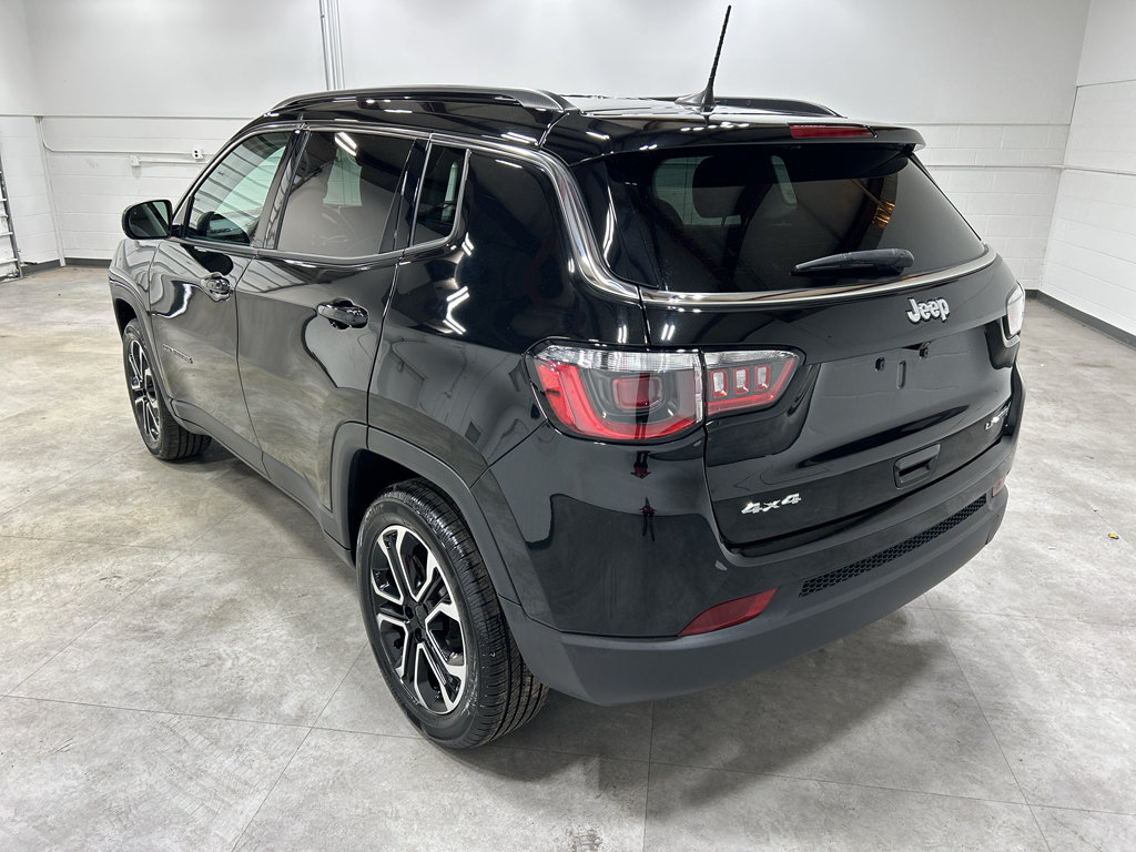 Used 2022 Jeep Compass Limited AWD/4WD image 7