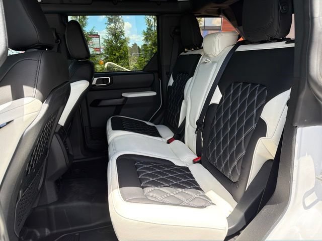 Certified 2025 Ford Bronco Badlands AWD/4WD image 14