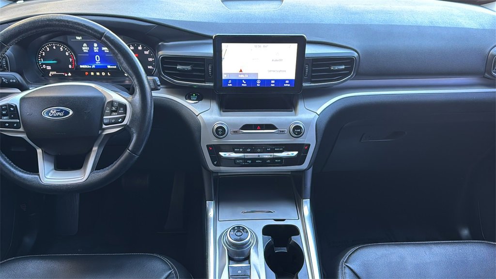 Certified 2021 Ford Explorer XLT w/ Equipment Group 202A image 9