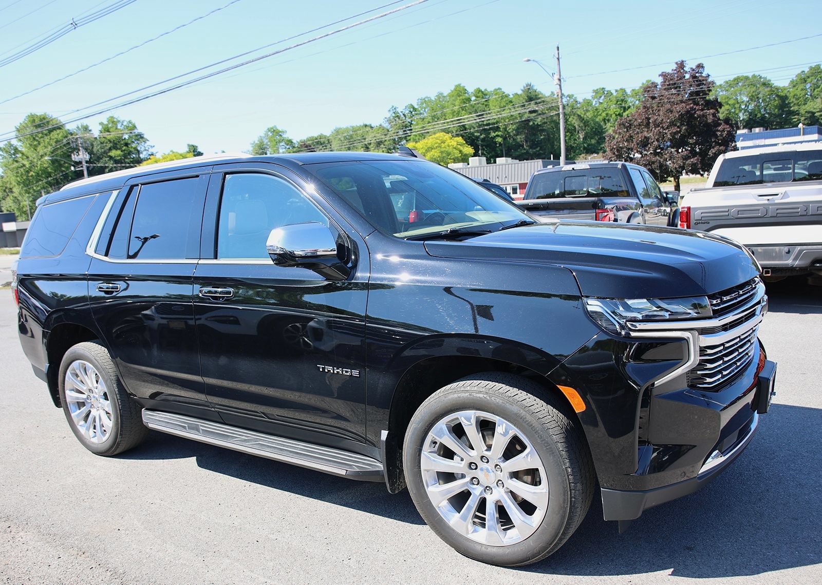 Used 2024 Chevrolet Tahoe Premier AWD/4WD image 8