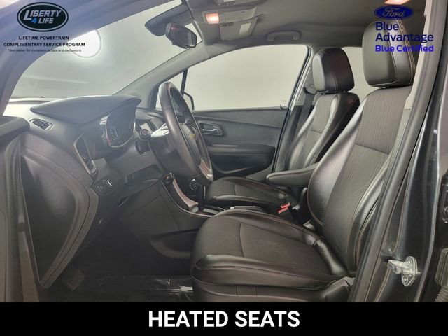 Used 2017 Chevrolet Trax LT w/ LT Convenience Package AWD/4WD image 13