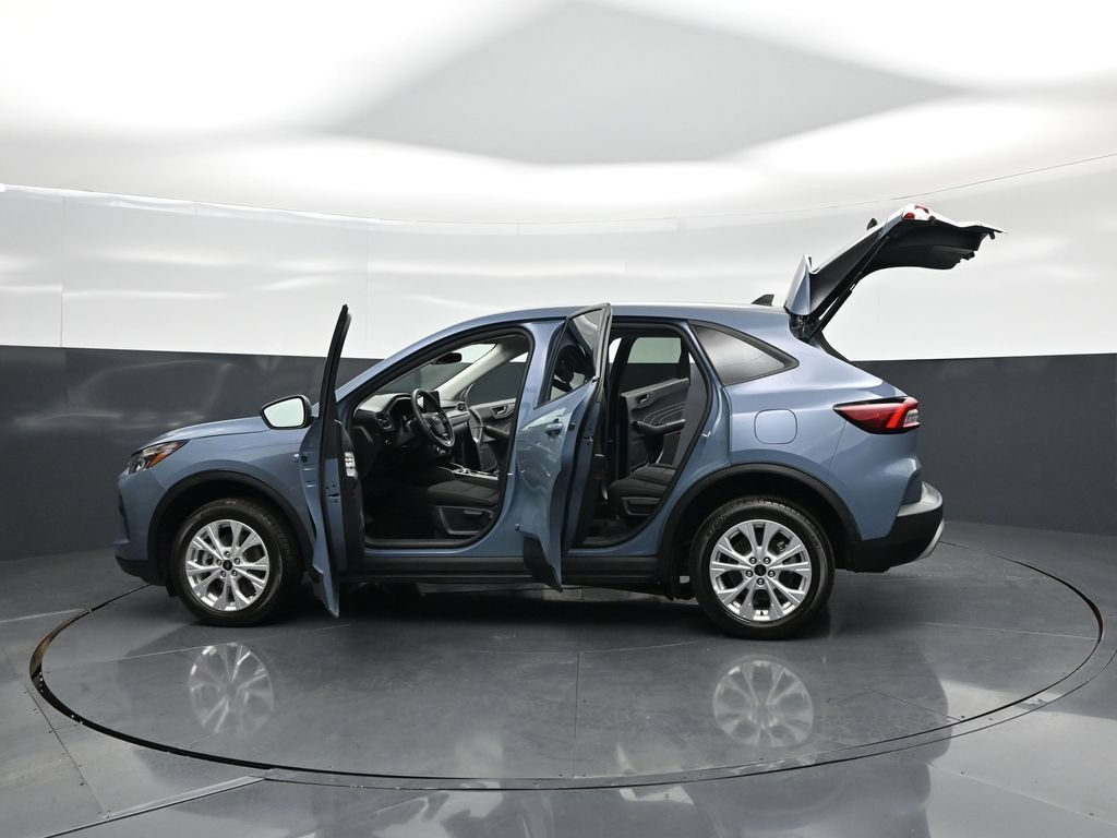Certified 2025 Ford Escape Active AWD/4WD image 35